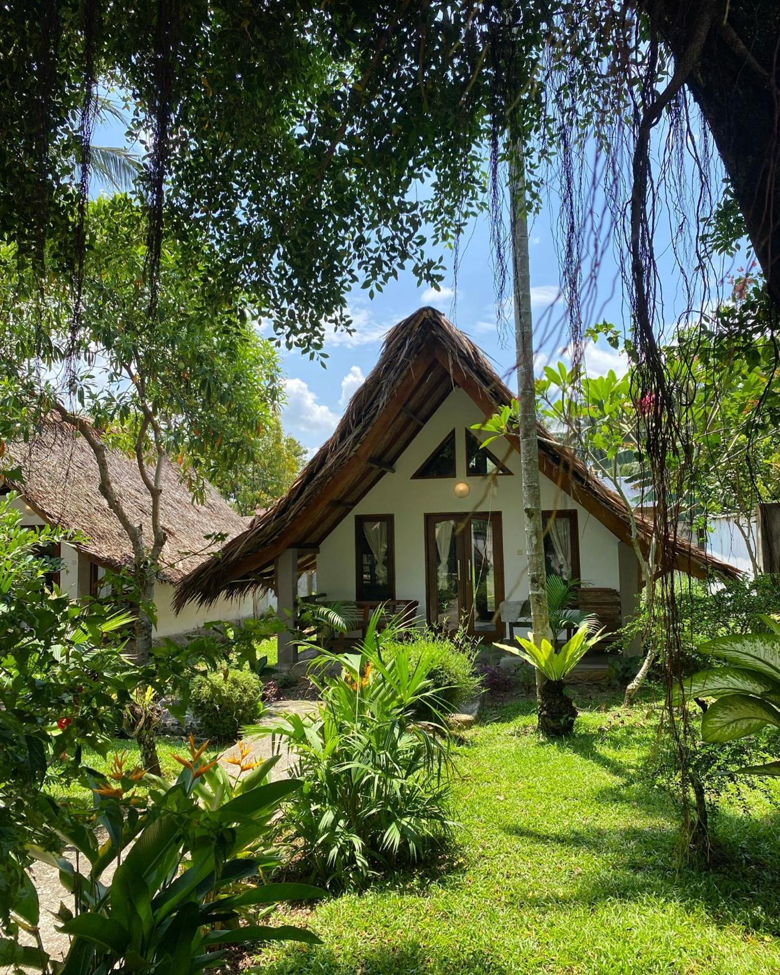 Villa Paradise Bukit Lawang Exteriör bild