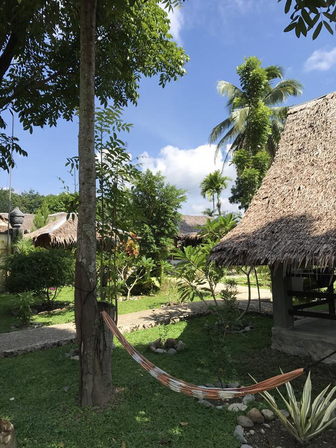 Villa Paradise Bukit Lawang Exteriör bild